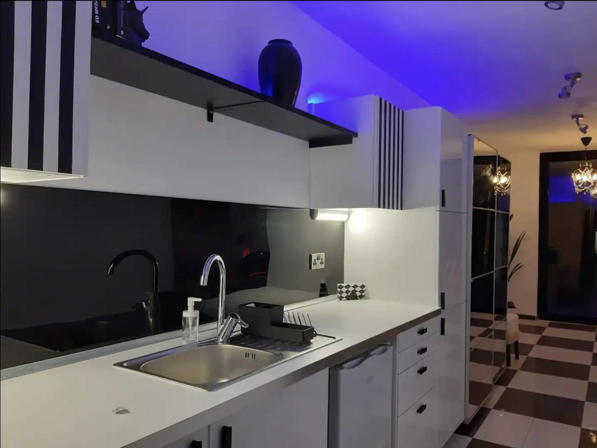 The Pervoli Studio - Pool - Close To Beach Larnaca Esterno foto