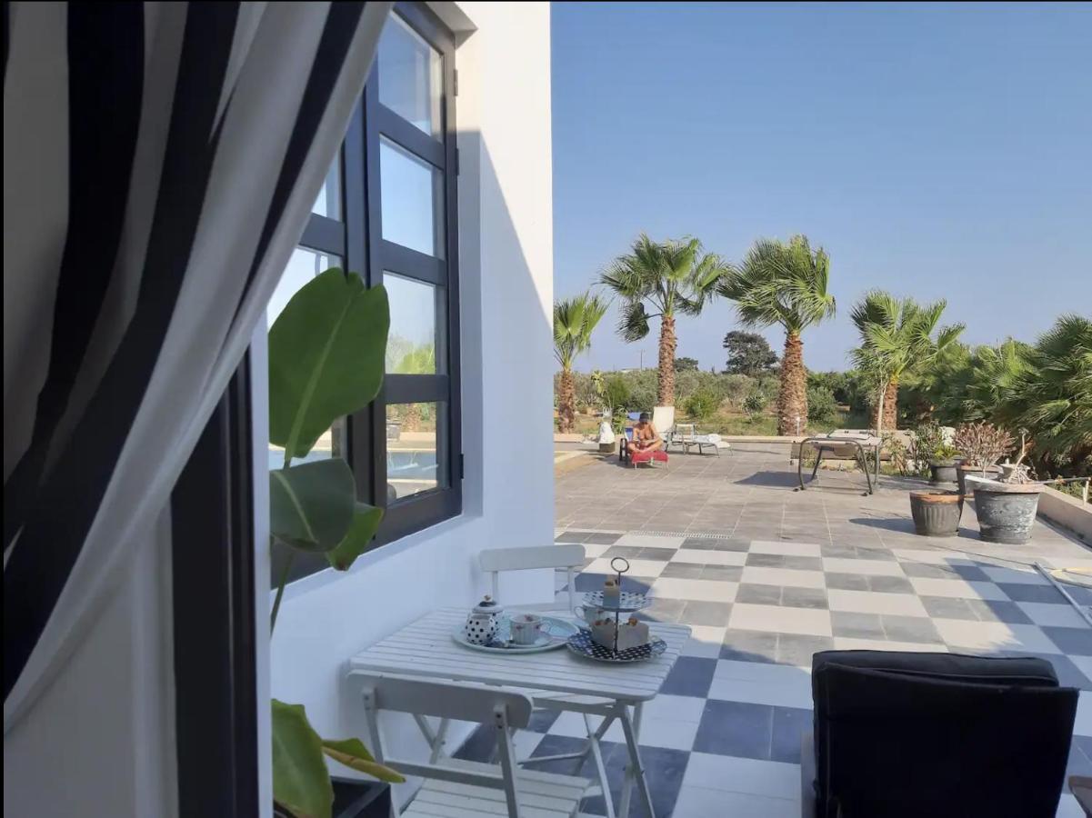The Pervoli Studio - Pool - Close To Beach Larnaca Esterno foto