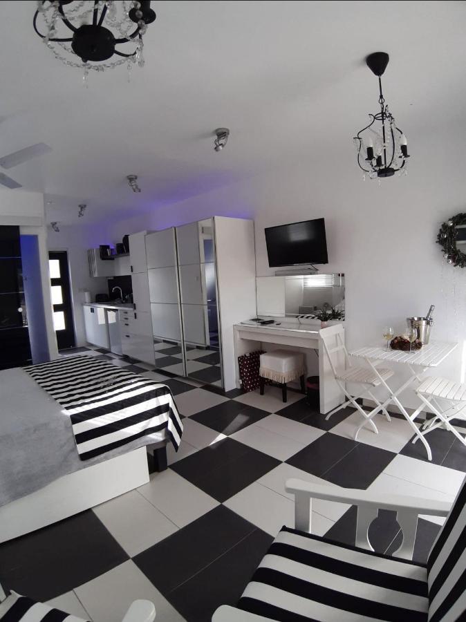 The Pervoli Studio - Pool - Close To Beach Larnaca Esterno foto