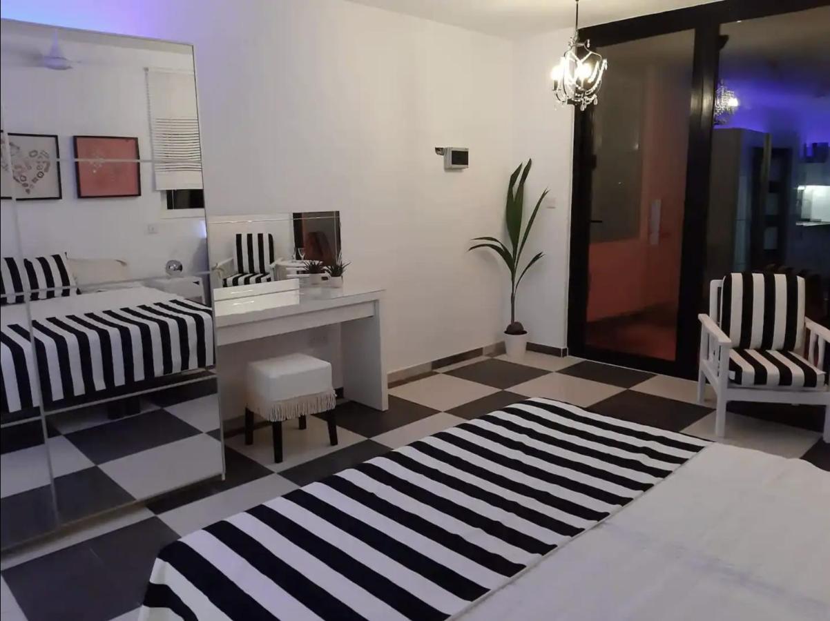 The Pervoli Studio - Pool - Close To Beach Larnaca Esterno foto