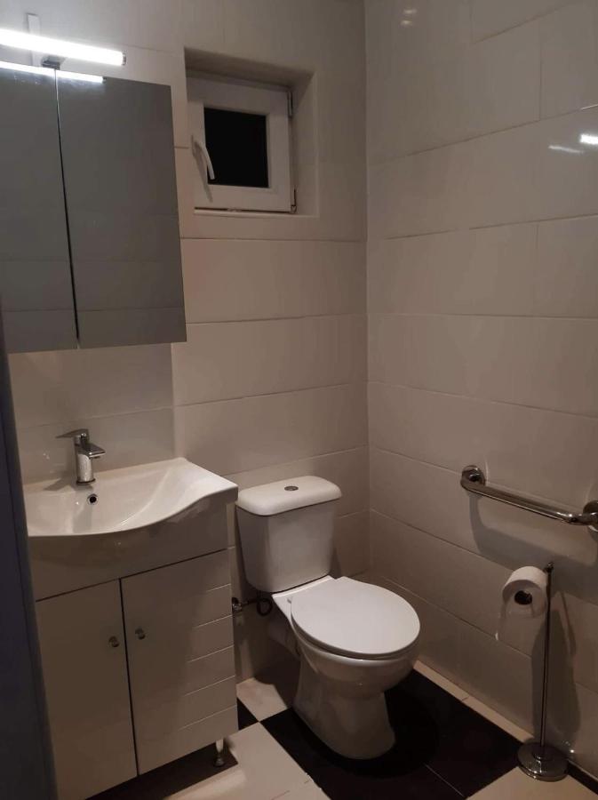 The Pervoli Studio - Pool - Close To Beach Larnaca Esterno foto