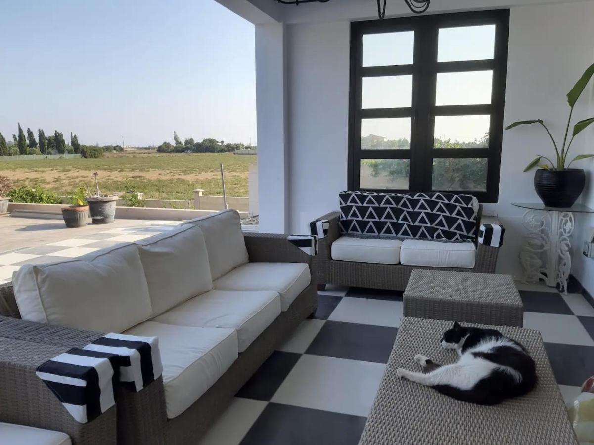 The Pervoli Studio - Pool - Close To Beach Larnaca Esterno foto