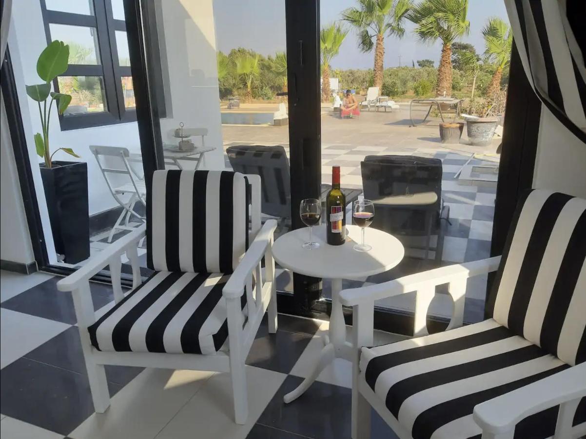 The Pervoli Studio - Pool - Close To Beach Larnaca Esterno foto